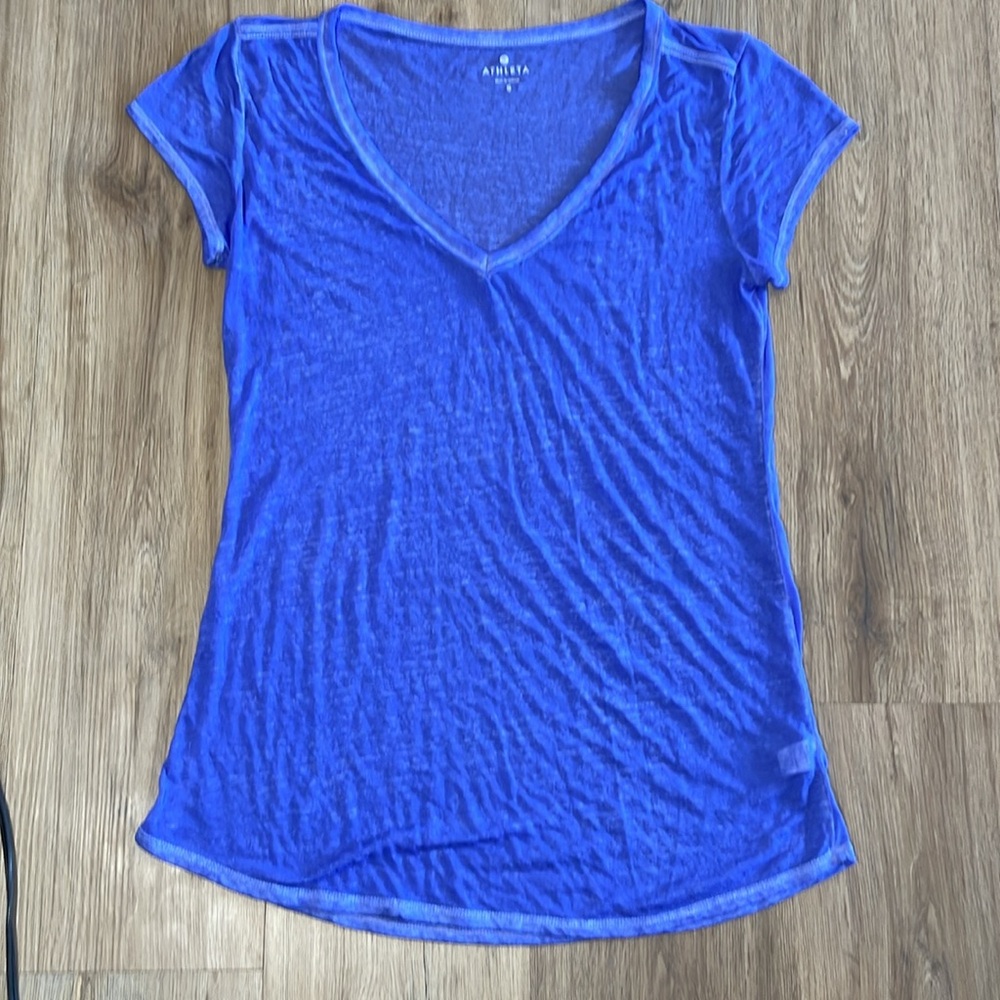 Athleta Easy V Sugar Wash Tee Women's Size S Short Sleeve V Neck Blue T-shirt
